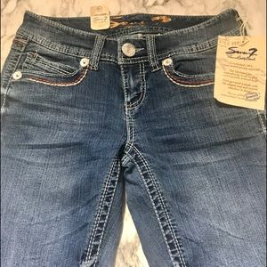 Seven7 Bootcut Jeans Size 26. New with Tags